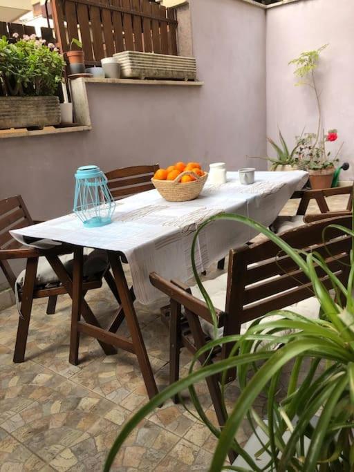 Luminoso Con Giardino Apartment *